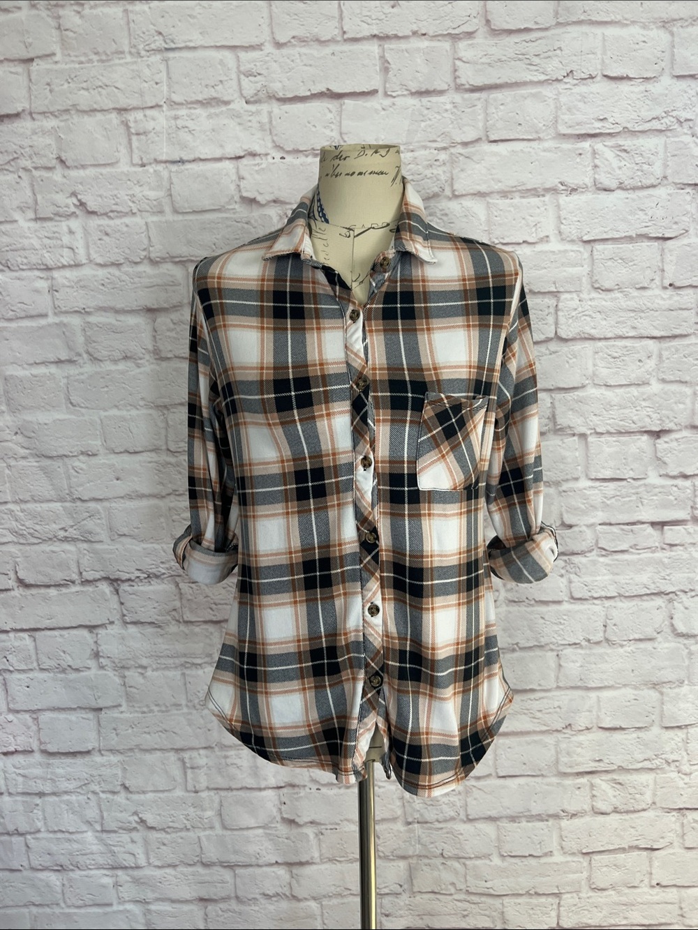 Women's Plaid Button-Down Shirt in Black, White & Brown